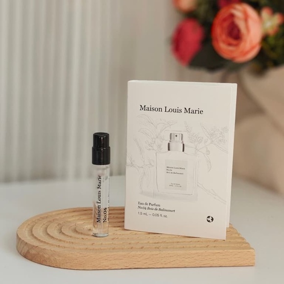 New Maison Louis Marie No.04 Bois de Balincourt Perfume Oil 0.05oz Sample Size - Picture 1 of 1